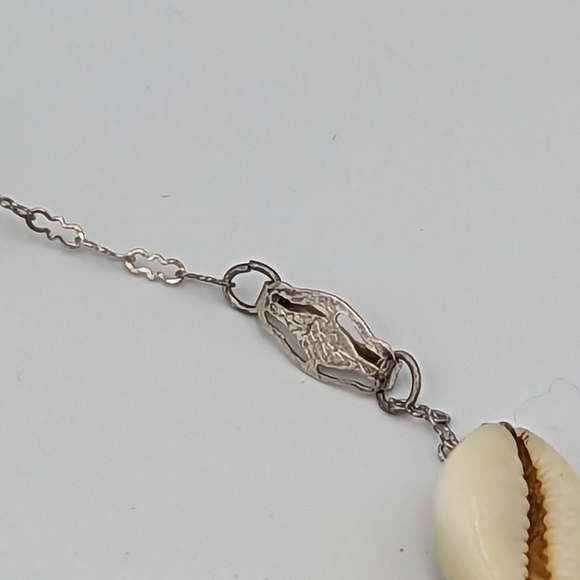 Vintage Sterling Silver and MONEY COWRY Shell Necklace - Picture 2 of 10